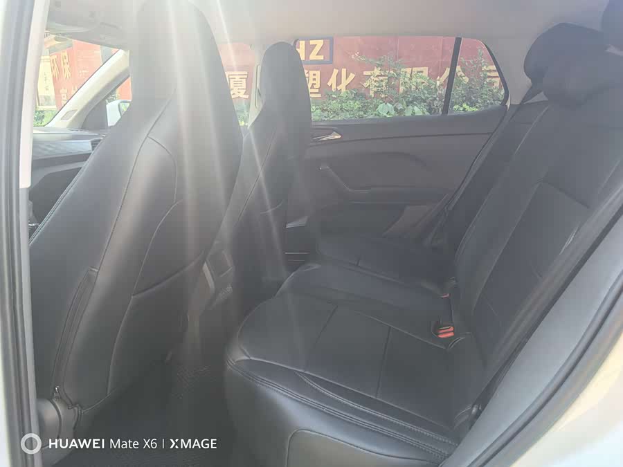 Volkswagen T-Cross 2023 car image #6