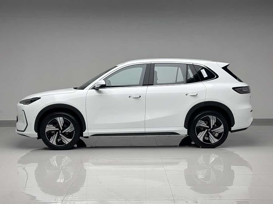 GEELY 2024 #6 GEELY 2024 car image #6