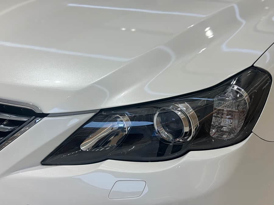 Toyota Reiz 2013 immagine di auto #6