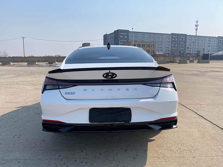 Hyundai Elantra 2022 car image #6