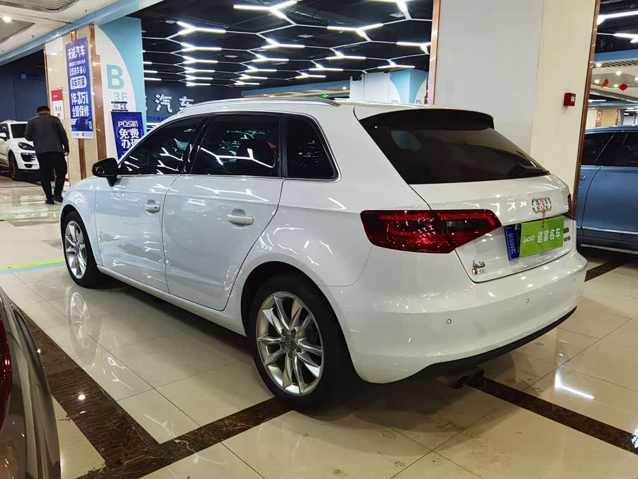 Audi A3 2018 car image #6