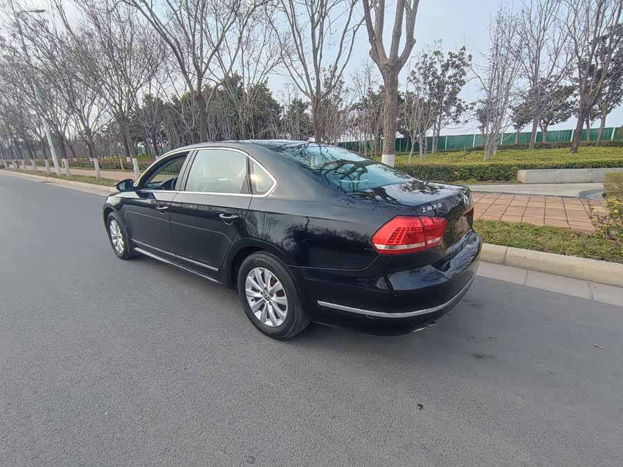 Volkswagen Passat 2013 car image #6