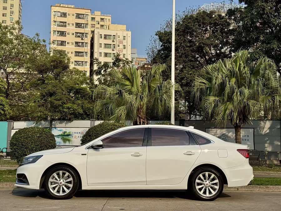 Roewe i6 New Energy 2018 car image #6