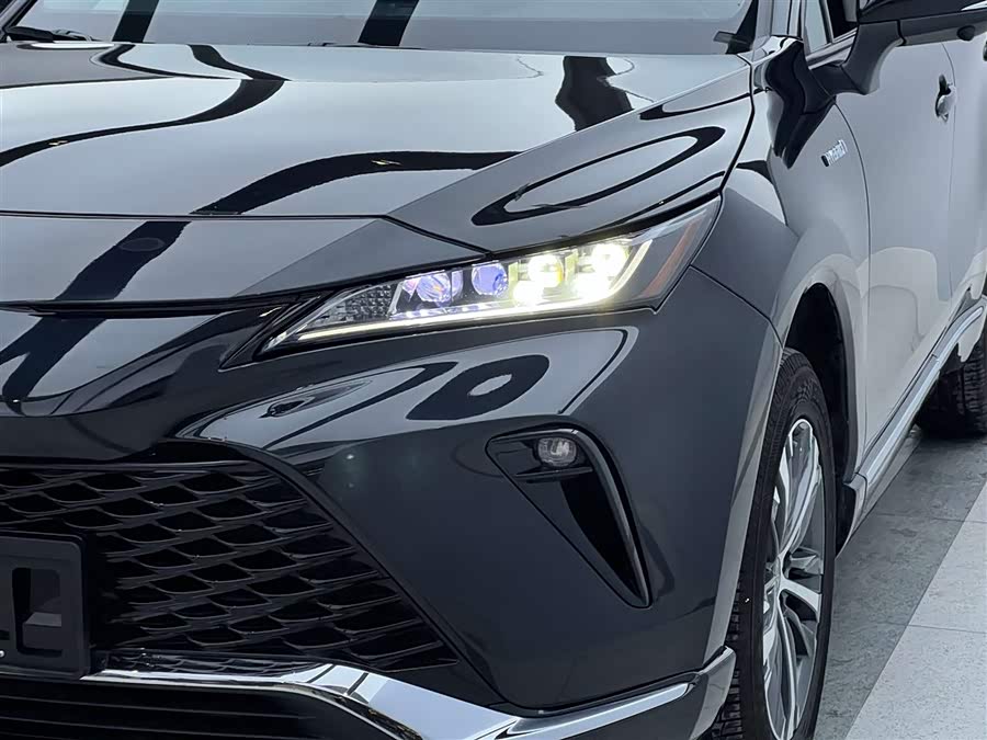 Toyota Venza 2023 car image #6