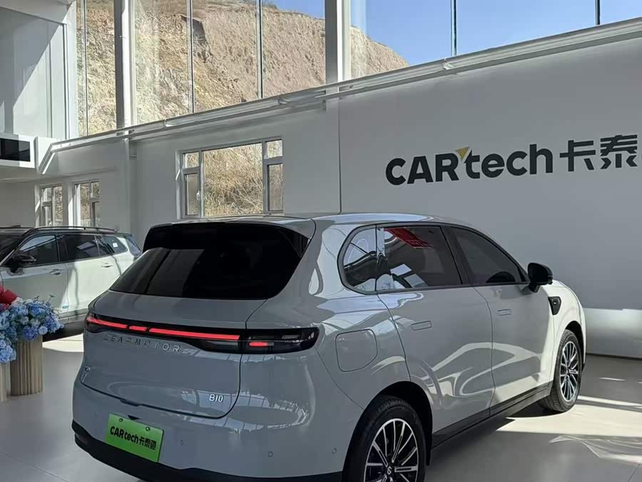 零跑汽车 零跑B10 2025 汽车图片 #6