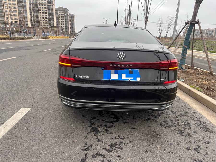 Volkswagen Passat 2021 car image #6