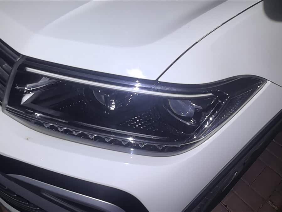 Volkswagen T-Cross 2019 #6 Volkswagen T-Cross 2019 car image #6
