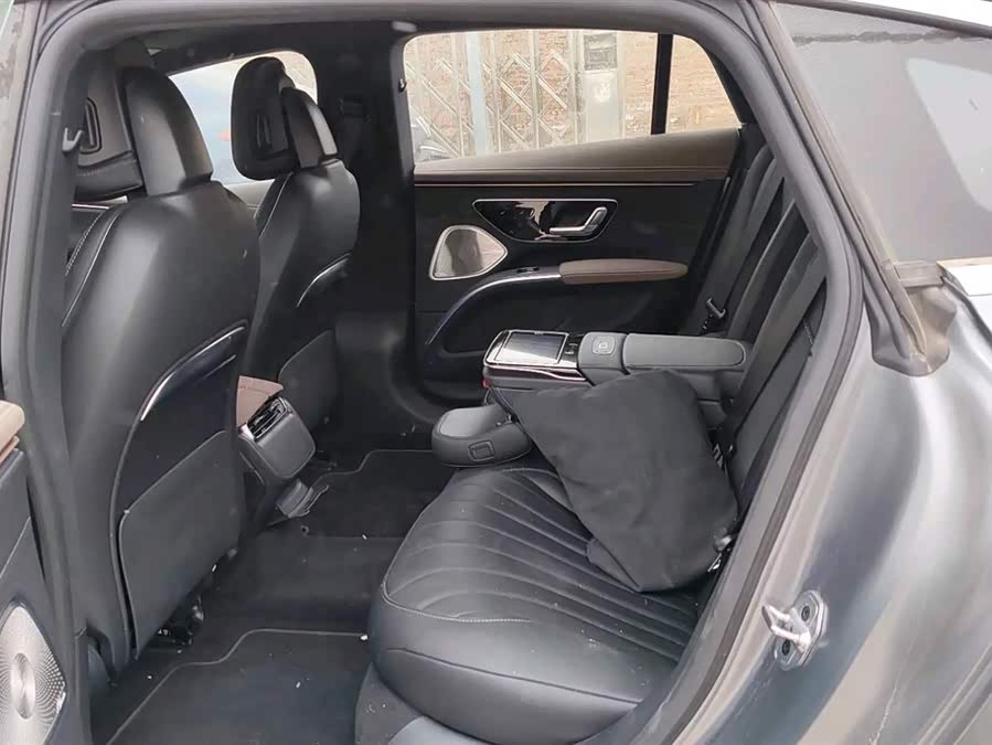 Mercedes-Benz EQS Class 2024 immagine di auto #6