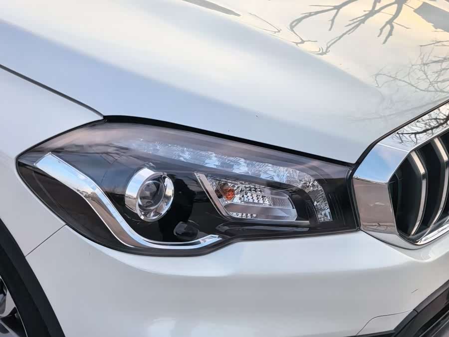 Suzuki SX4 S-CROSS 2018 imagem de carro #6