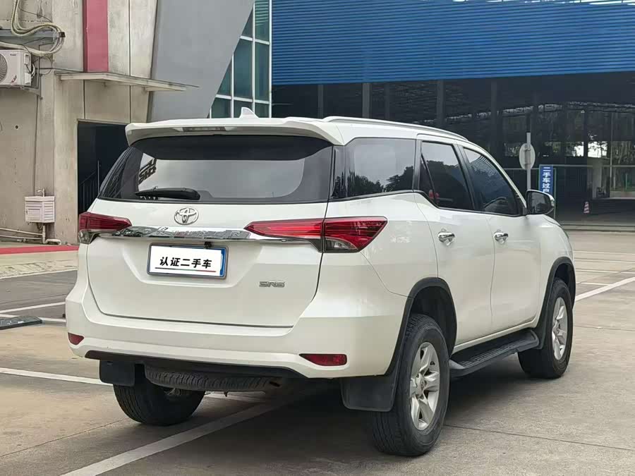 Toyota Fortuner 2019 car image #6