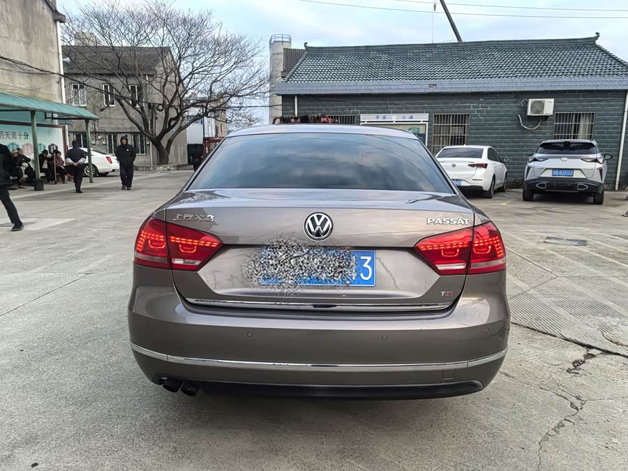 Volkswagen Passat 2011 изображение автомобиля #6