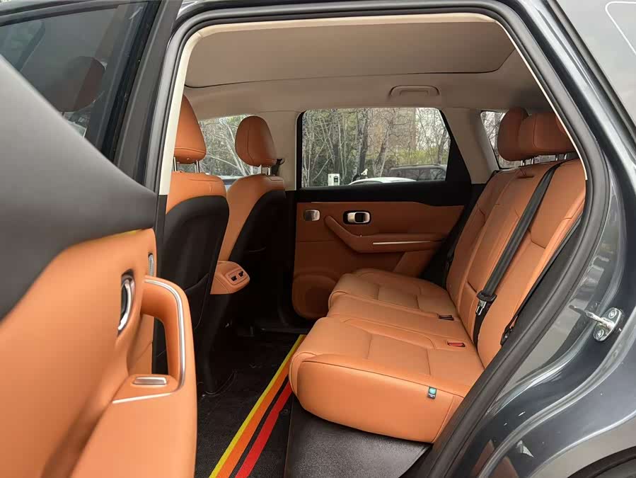 零跑汽车 零跑C10 2024 汽车图片 #6