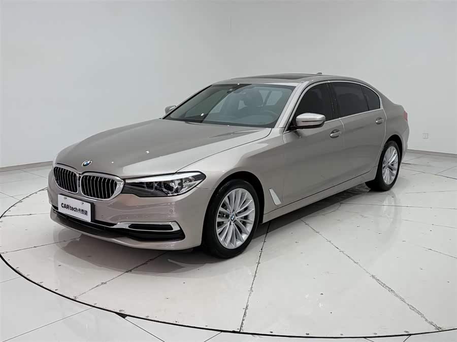 BMW 5 Series 2018 imagem de carro #6