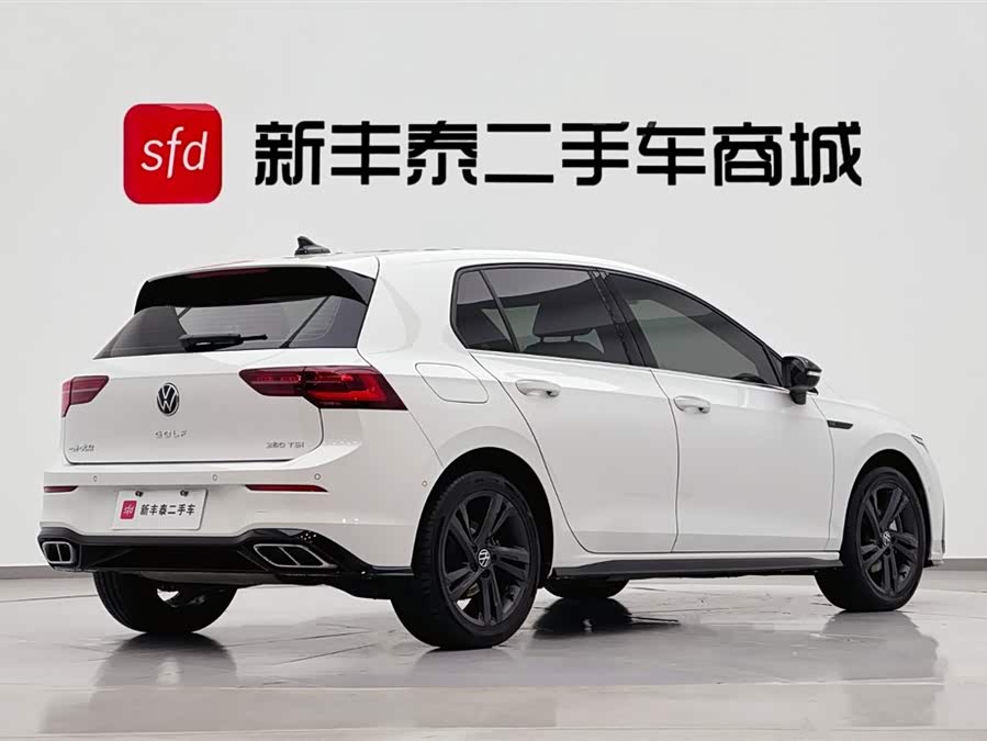 Volkswagen Golf 2020 car image #6