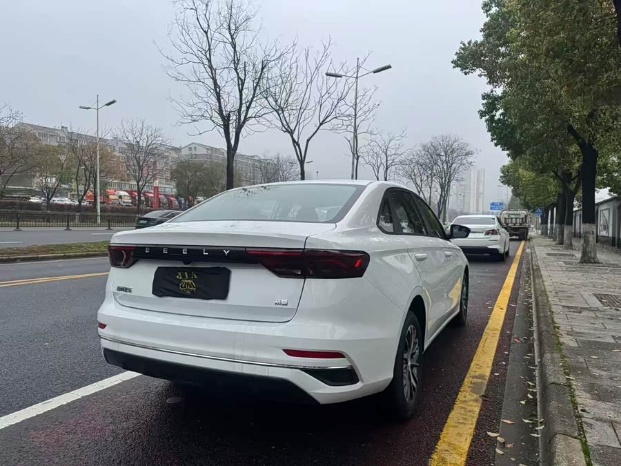 GEELY Emgrand 2026 car image #6