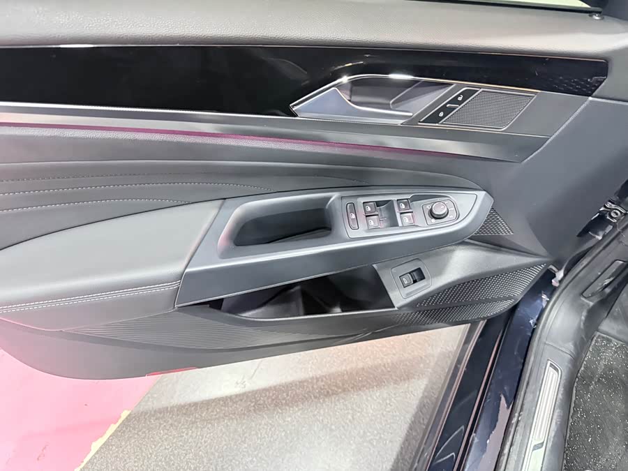 Volkswagen Passat 2022 صورة سيارة #6