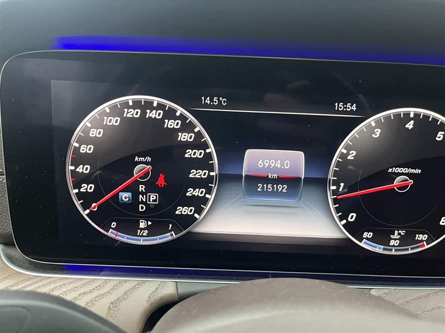 Mercedes-Benz E Class 2018 car image #6