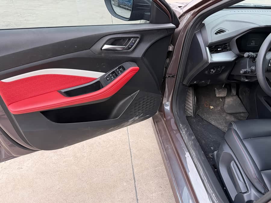 MG 5 2023 car image #6