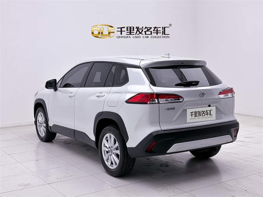 Toyota Corolla Cross 2025 immagine di auto #6