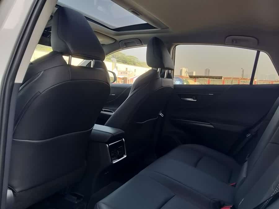 Toyota Venza 2023 car image #6