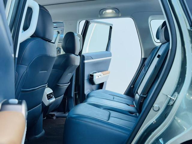 Deepal G318 2024 immagine di auto #6