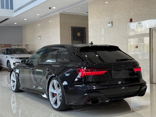 Audi RS 6 2021 car image #6