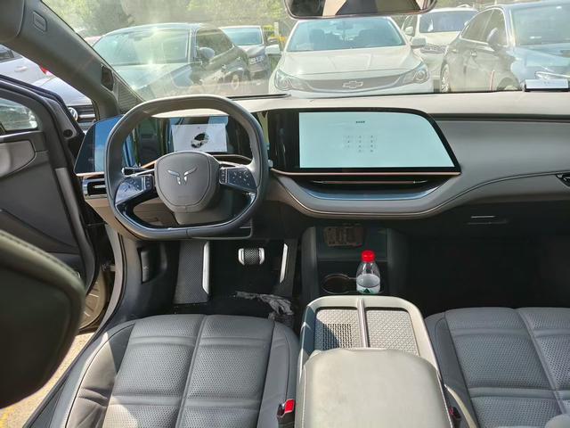 HongQi EH7 2024 #6 HongQi EH7 2024 car image #6