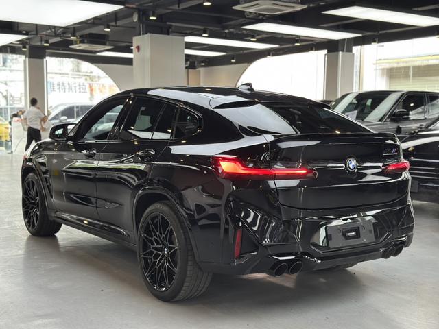 BMW X4 M 2024 car image #6