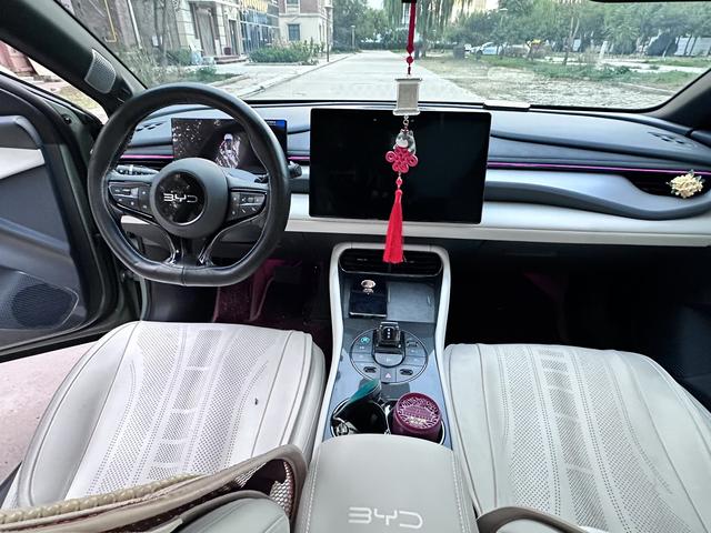 BYD Seal 06GT 2025 car image #6