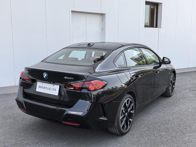 BMW 2 Series 2025 #6 BMW 2 Series 2025 car image #6