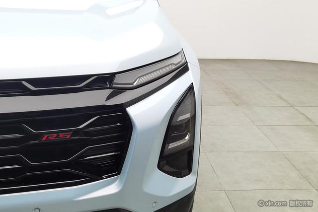 Chevrolet Equinox Plus 2024 car image #6