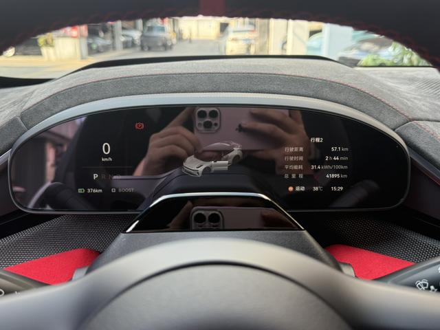 极氪 极氪001 FR 2023 汽车图片 #6