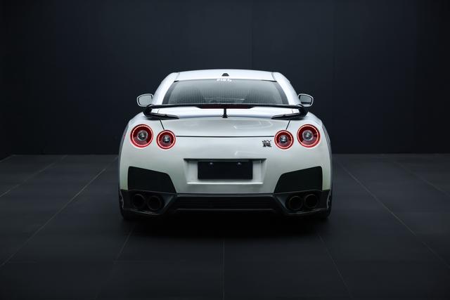 日产 日产GT-R 2012 汽车图片 #6
