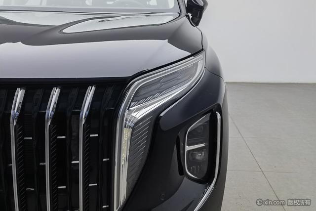 HongQi HS7 PHEV 2025 car image #6