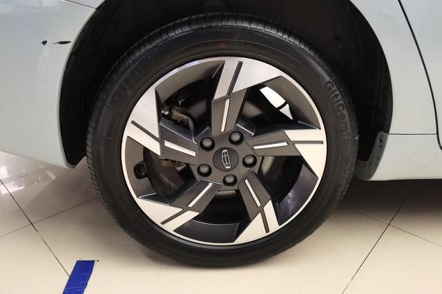 GEELY Emgrand L HiP 2022 #6 GEELY Emgrand L HiP 2022 صورة سيارة #6