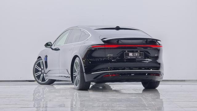 蔚来 蔚来ET9 2025 汽车图片 #6