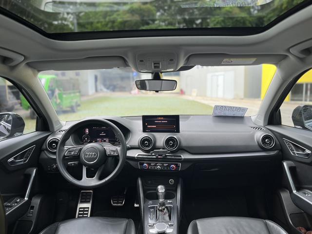 Audi Q2L e-tron 2020 car image #6