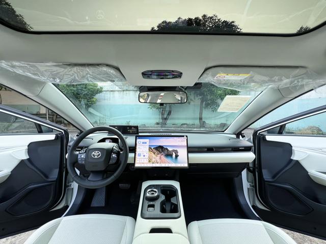 丰田 丰田bZ5 2025 汽车图片 #6