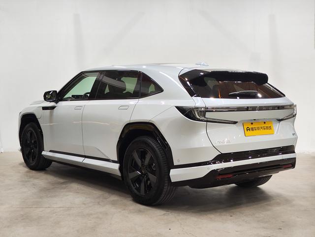 Honda P7 2025 car image #6