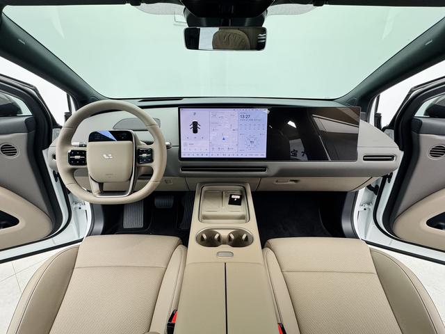 理想汽车 理想i6 2025 汽车图片 #6