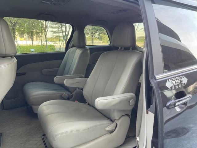 BYD M6 2014 car image #6