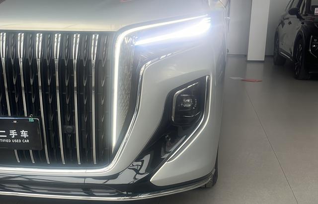 HongQi HQ9 2023 car image #6
