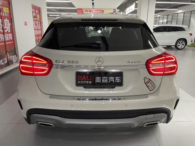 Mercedes-Benz GLA Class (Imported) 2015 #6 Mercedes-Benz GLA Class (Imported) 2015 car image #6