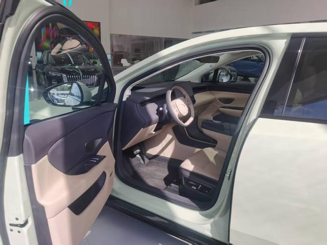 HongQi TianGong 06 2025 car image #6