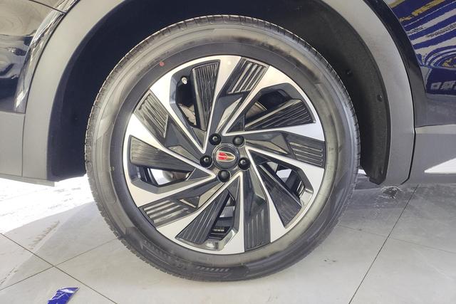 HongQi HS7 PHEV 2024 #6 HongQi HS7 PHEV 2024 car image #6