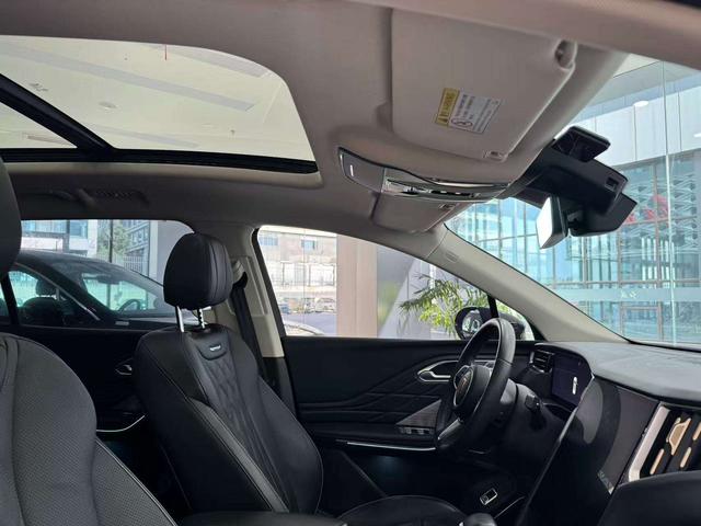 HongQi HS7 PHEV 2024 #6 HongQi HS7 PHEV 2024 car image #6