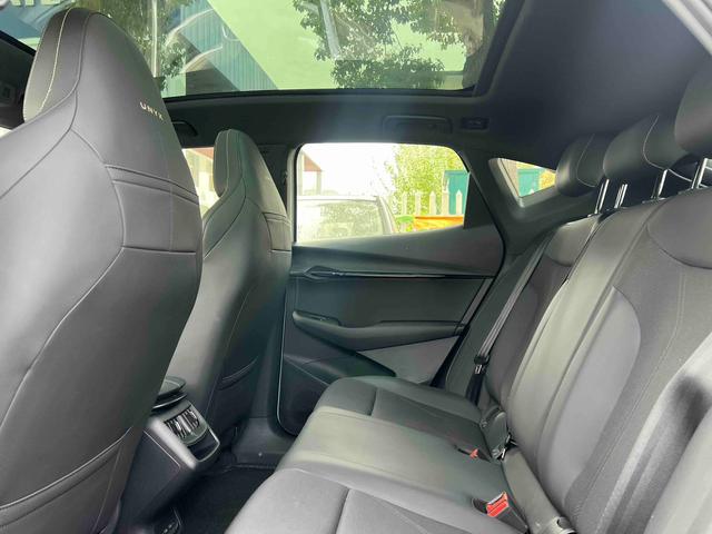 Volkswagen ID.UNYX 06 2024 image de voiture #6