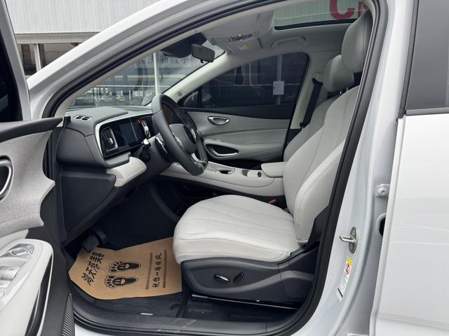 BYD Sea Lion 05 EV 2025 #6 BYD Sea Lion 05 EV 2025 car image #6