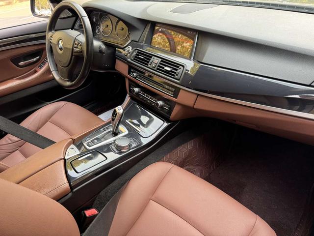BMW 5 Series (Imported) 2015 #6 BMW 5 Series (Imported) 2015 car image #6