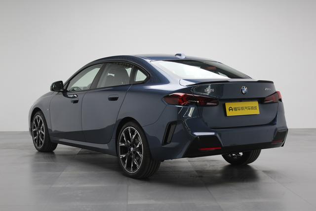 BMW 2 Series 2025 #6 BMW 2 Series 2025 car image #6